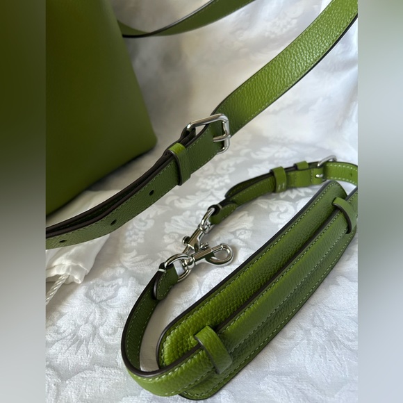 Coach Willow bag in Dark Lime - Picture 6 of 11